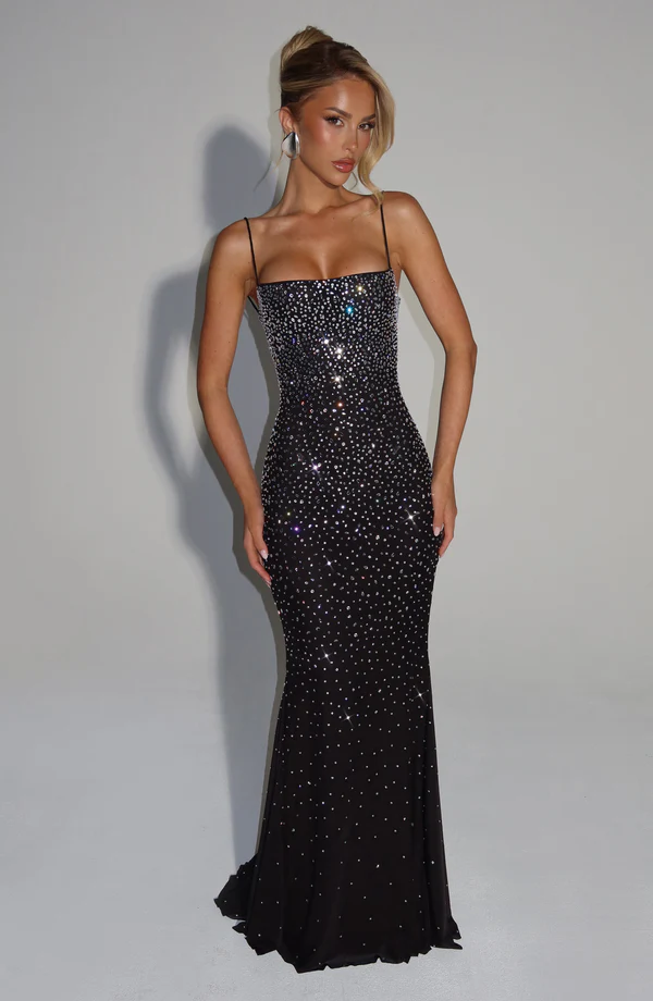 Vestido Noir Encantado